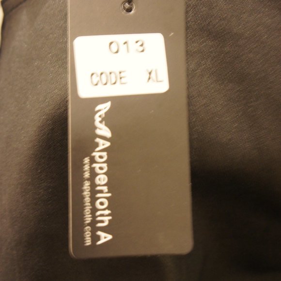 REDUCED! NWT-Women's Black Faux Leather Slacks w 3-Botton zip clos. Apperloth-A - Picture 5 of 6